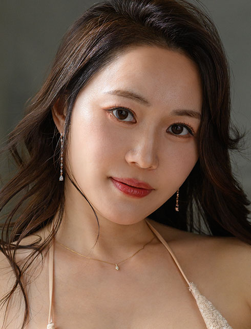 百野真利奈